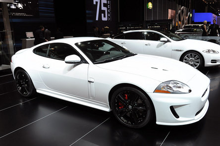 Geneva 2010: Jaguar XKR Special Edition - Pisica primeste o viata in plus