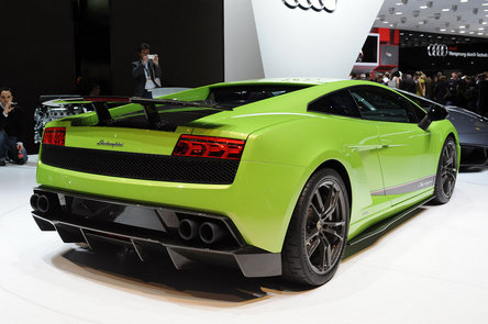 Geneva 2010: Lamborghini Gallardo LP570-4 Superleggera iti taie respiratia Geneva 2010: Lamborghini Gallardo LP570-4 Superleggera iti taie respiratia