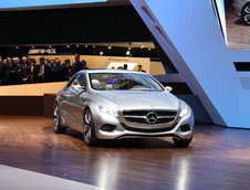 Geneva 2010: Mercedes F800 Style - Probabil noul CLS...