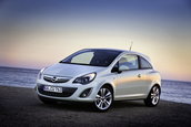 Geneva 2011: Opel duce mobilitatea de la Ampera spre conceptul Zafira Tourer