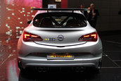 Geneva 2014: Opel Astra OPC Extreme