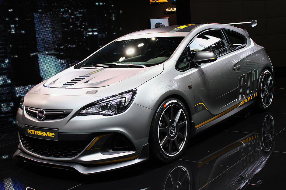 Geneva 2014: Opel Astra OPC Extreme