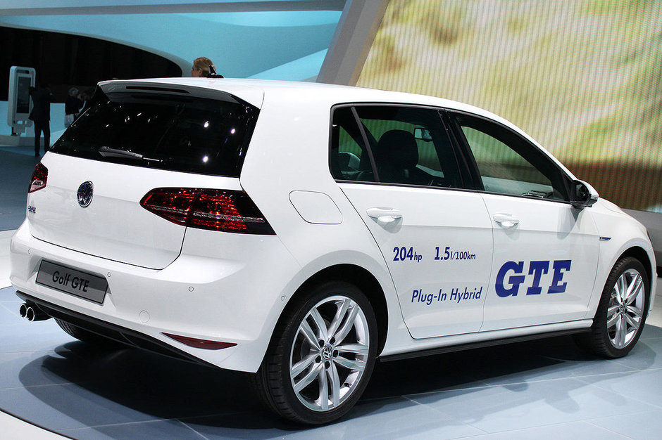 Geneva 2014: Volkswagen Golf GTE