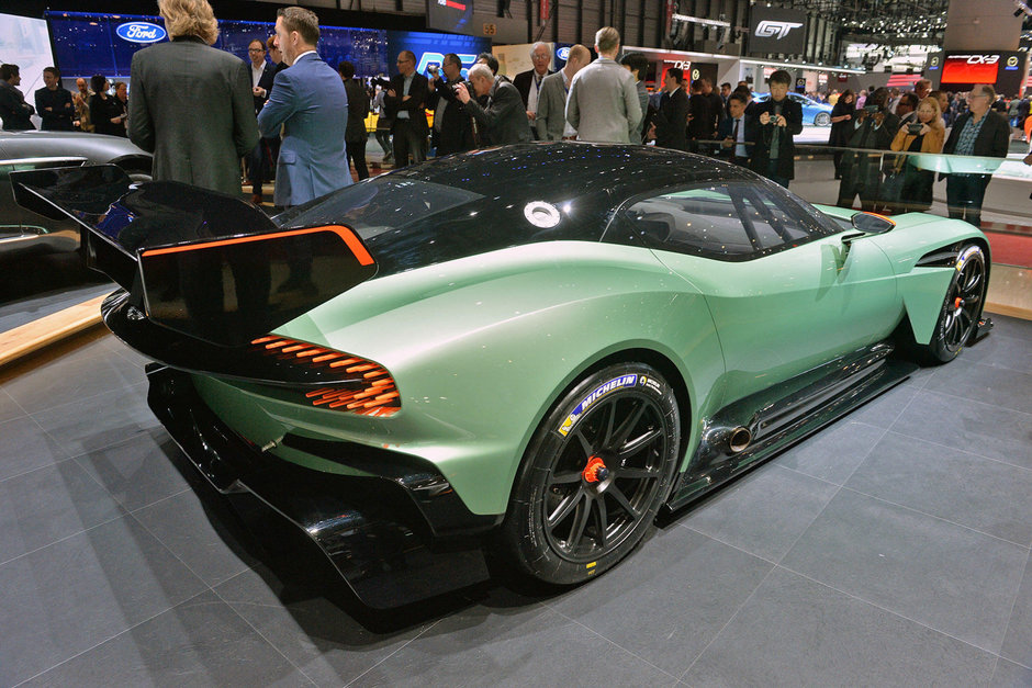 Geneva 2015: Aston Martin Vulcan