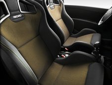 Geneva: Clio RenaultSport 200 in doua variante de echipare