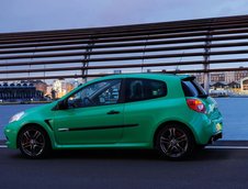 Geneva: Clio RenaultSport 200 in doua variante de echipare