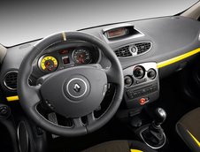Geneva: Clio RenaultSport 200 in doua variante de echipare