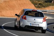 Geneva: Clio RenaultSport 200 in doua variante de echipare