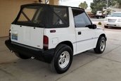 Geo Tracker V8 de vanzare