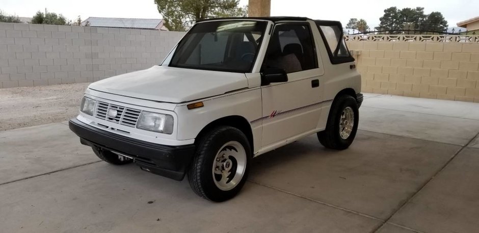 Geo Tracker V8 de vanzare