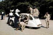 Ghicesti in ce filme au aparut aceste 10 masini legendare?