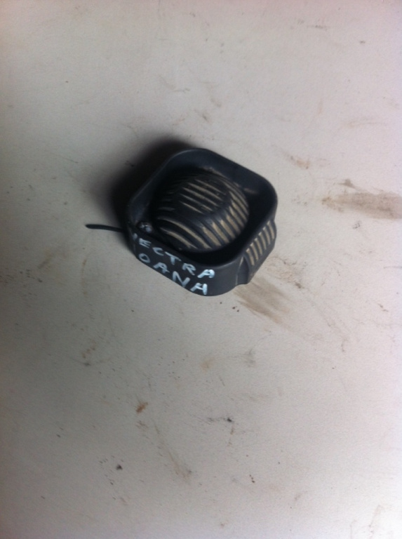 Goarna alarma Opel Vectra B [1995 - 1999] Sedan 4-usi 1.6 MT (101 hp) 36_)