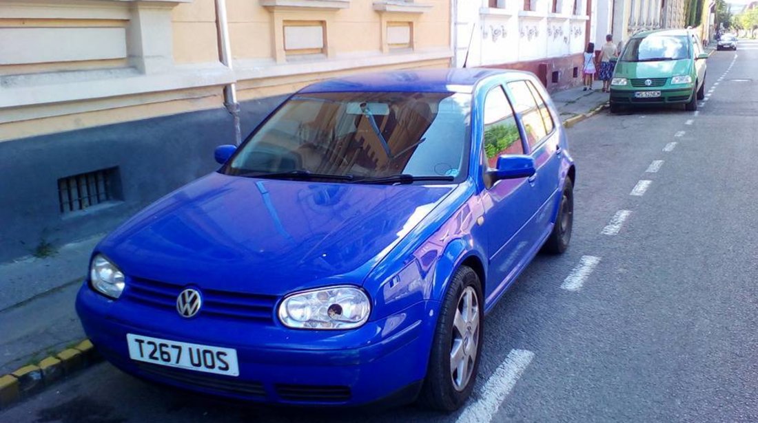 GOLF 4 pentru dezmembrare