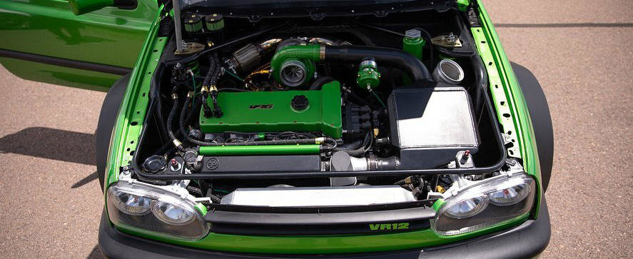 Golf-ul asta e nebunie curata. Are nu unul, ci doua motoare VR6 si 1600 de cai putere Golf-ul asta e nebunie curata. Are nu unul, ci doua motoare VR6 si 1600 de cai putere