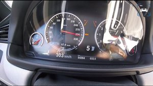 Goneste cu peste 300 km/h pe drumurile publice intr-un BMW M5 cu 800 CP sub capota. VIDEO interzis cardiacilor