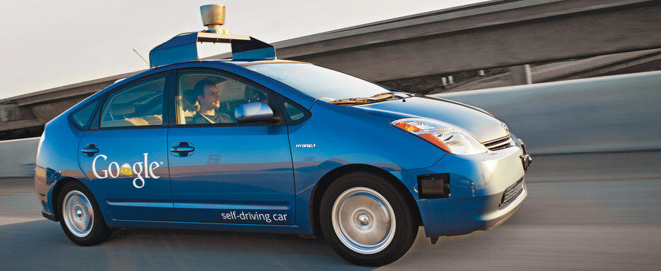 Google vrea sa introduca taxiurile care merg singure