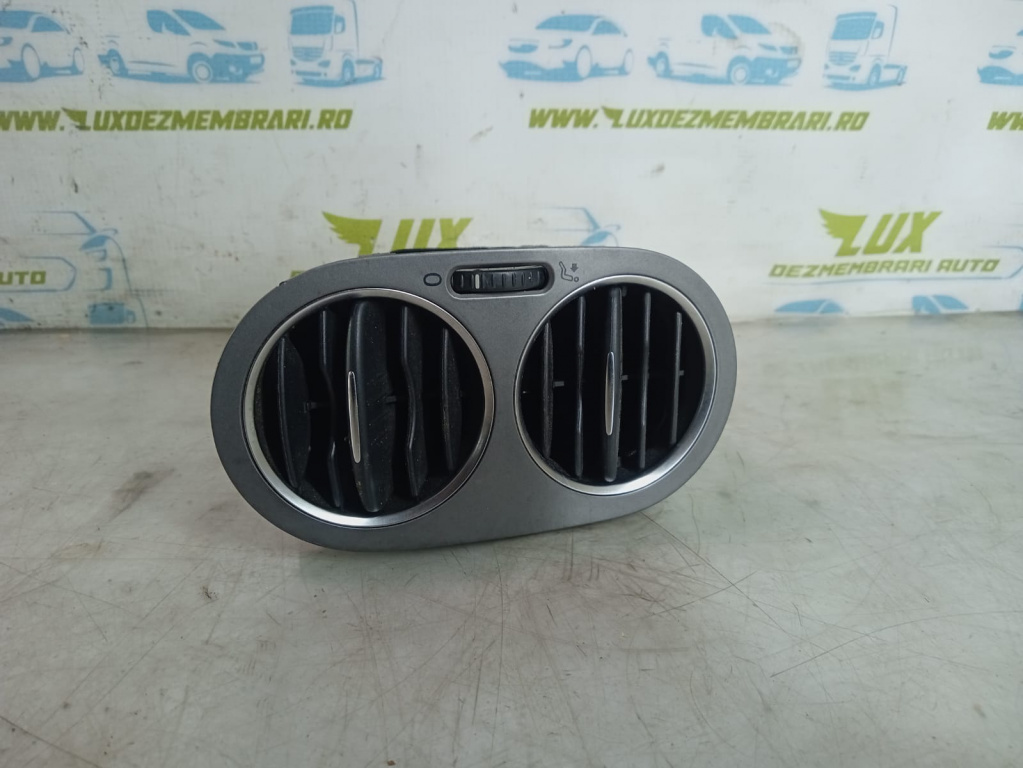 Grila aer bord 5m0819729 Volkswagen VW Tiguan 5N [2007 - 2011] 2.0 tdi CBAB