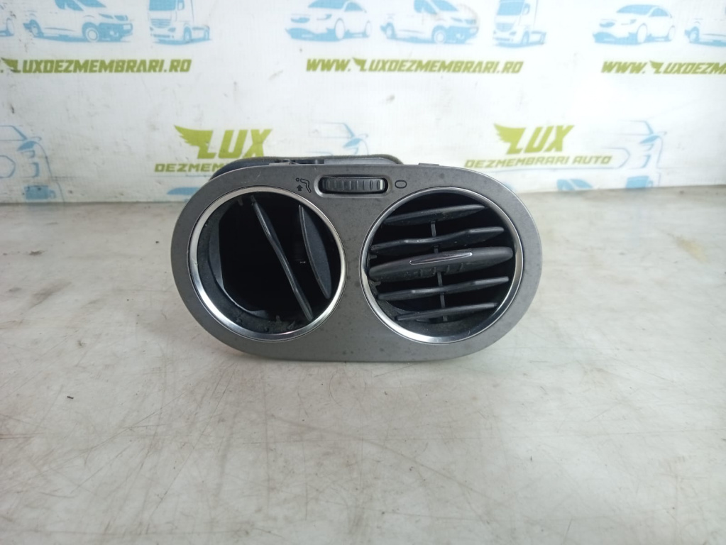 Grila aer bord 5m0819729 Volkswagen VW Tiguan 5N [2007 - 2011] 2.0 tdi CBAB