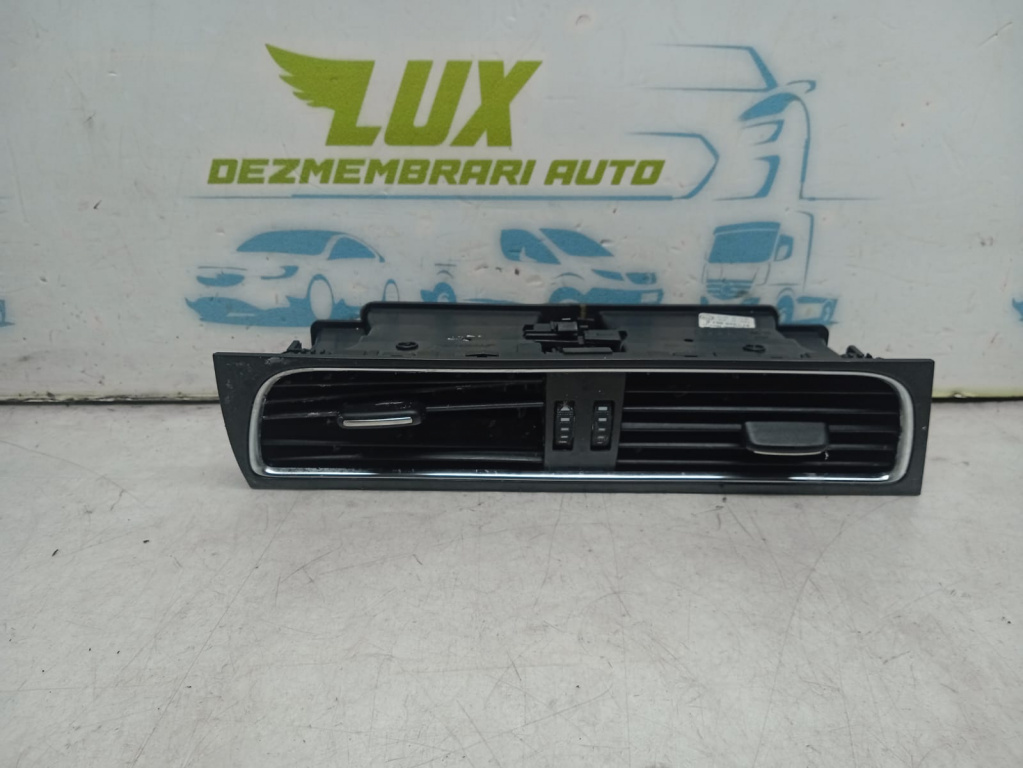Grila aer bord 8t1820951 Audi A5 8T [2007 - 2011] 2.7 tdi CGKA