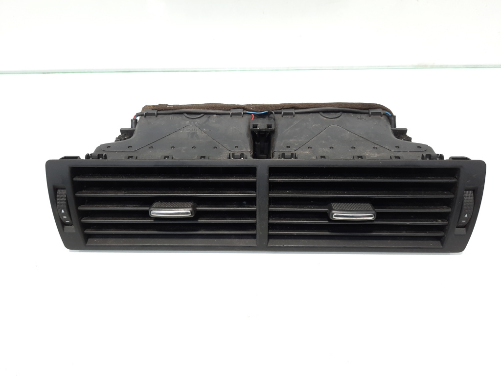 Grila aer bord central, cod 8E0820951H, Audi A4 (8EC, B7) (id:478564)
