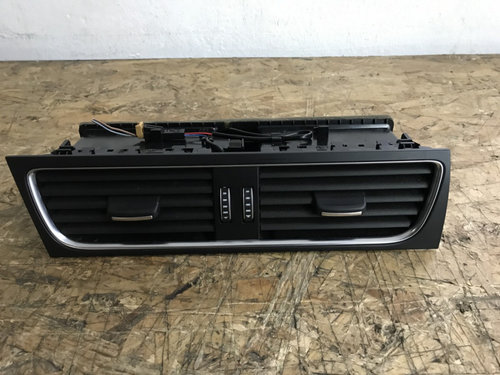 Grila aer bord centrala Audi A4 B8 Facelift 2.0TDI, 170cp, Manual 2013 combi 2013 (8T1820951)