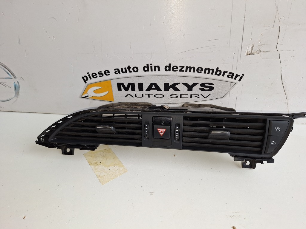 Grila aer bord centrala AUDI A6 C7 2011-2014 COD 4G1820951