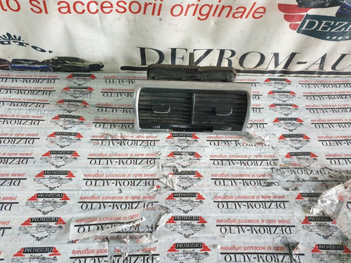 Grila aer bord centrala Audi Q7 cod piesa : 4L0820951