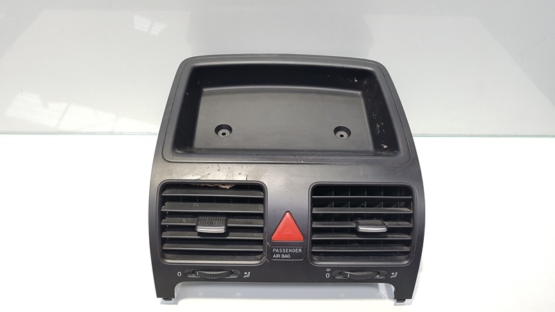 Grila aer bord centrala, cod 1K0819743A, Vw Golf 5 Variant (1K5) (id:362565)