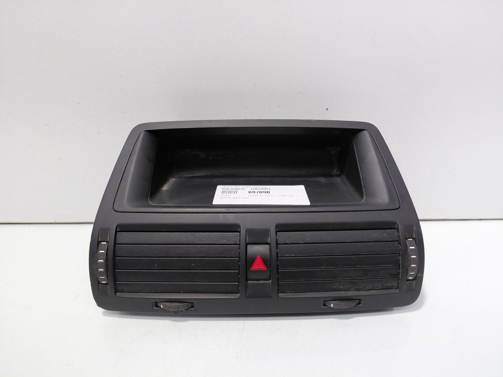 Grila aer bord centrala, cod 1Z0820951, 