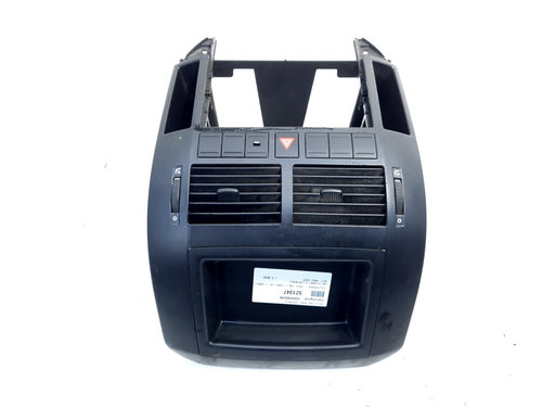 Grila aer bord centrala, cod 6Q0858069N, VW Polo sedan (9N) (idi:521347)