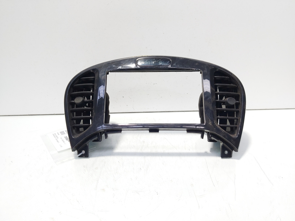 Grila aer bord centrala, Nissan Juke (id:705909)