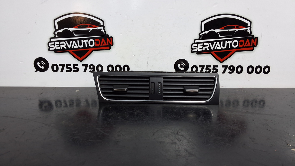 Grila aer bord centru Audi A4 (2008-2011) [8K2, B8] 2.0 Motorina 2010, 8T1820951B