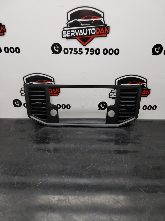 Grila aer bord centru Volkswagen Crafter (2017->) 2.0 Motorina 2019, 7C0857038B