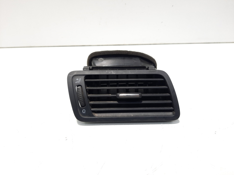 Grila aer bord dreapta, cod 3C1819702E, Vw Passat Variant (3C5) (id:614231)