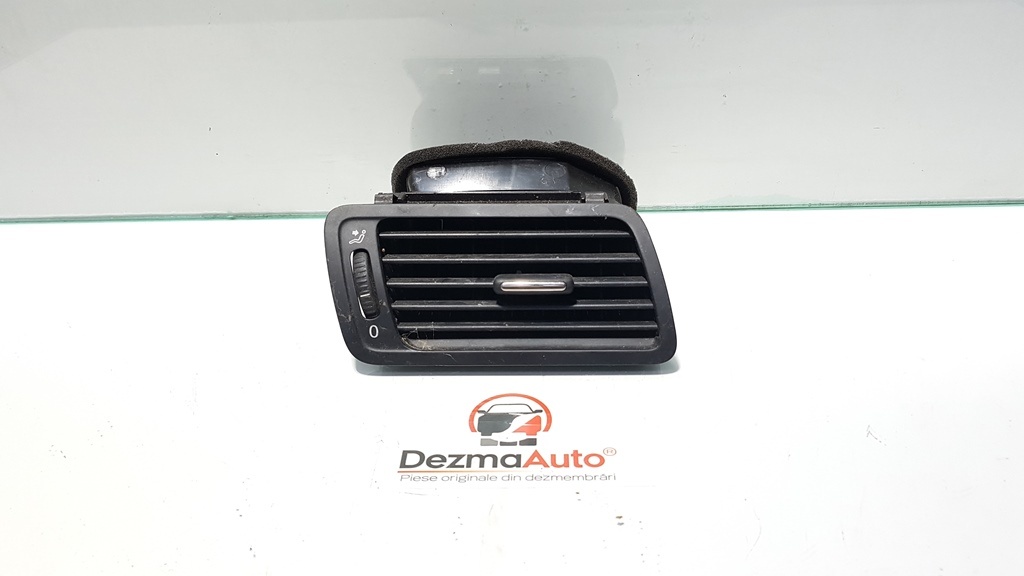 Grila aer bord dreapta, Vw Passat Variant (3C5) 3C1819702E (id:394022)