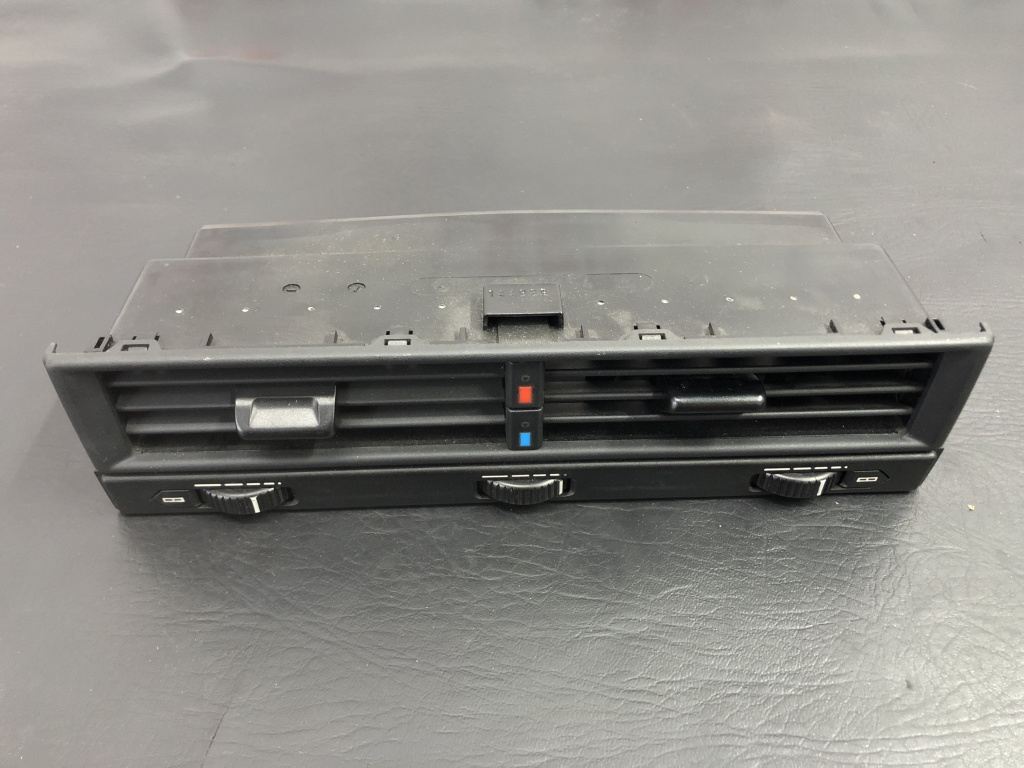 Grila aer bord Mercedes SL 500 AMG R129 sedan 1990 (1298300354)
