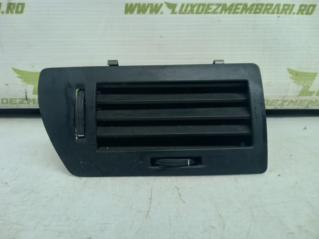 Grila aer bord stanga 330188061 24465728 Opel Astra H [2004 - 2007]