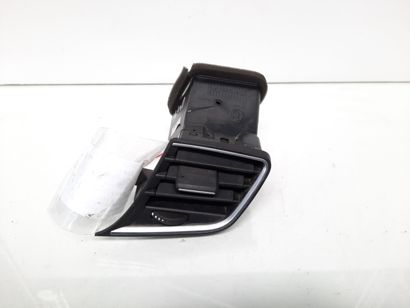 Grila aer bord stanga, cod 156088352, Alfa Romeo Giulietta (940) (id:605662)