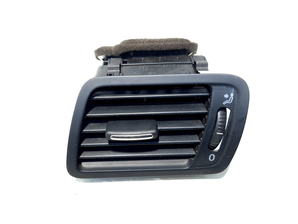 Grila aer bord stanga, cod 3C1819701E, VW Passat Variant (3C5) (id:515591)