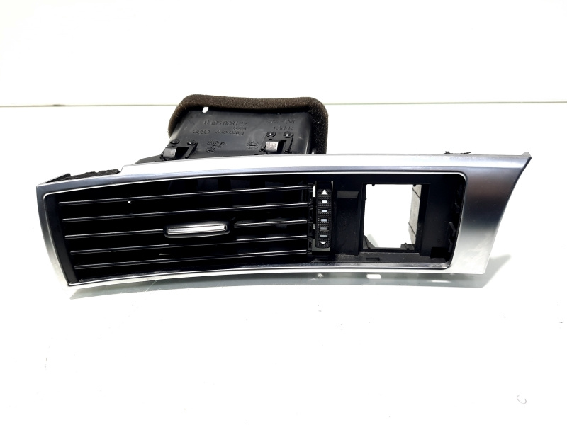 Grila aer bord stanga, cod 4F1820901D, Audi A6 (4F2, C6) (id:515118)