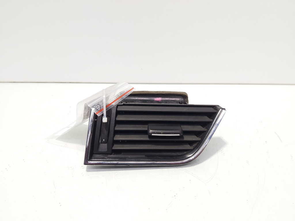 Grila aer bord stanga, cod 5E0819701, Skoda Octavia 3 Combi (5E5) (id:677655)