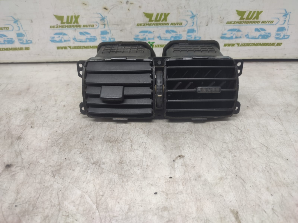 Grila aer bord u024313800 Hyundai Tucson [2004 - 2010] 2.0 crdi D4EA