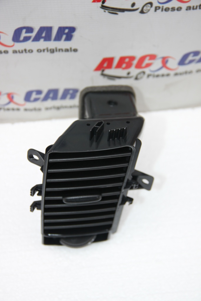 Grila aer bord VW Crafter cod: A9068301854 / A9068300154 model 2015