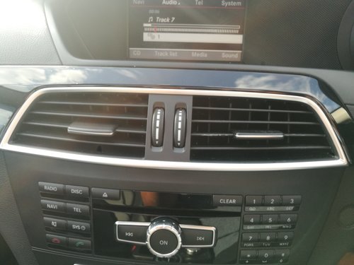 Grila aer centrala Mercedes C220 cdi w204 facelift