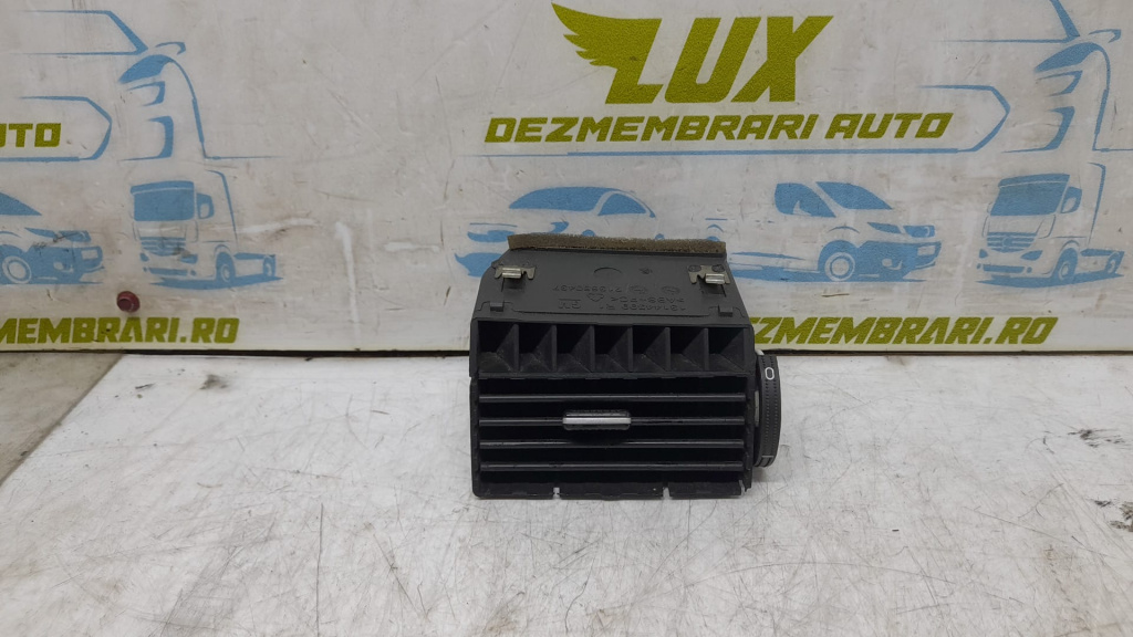 Grila aer ventilatie bord 213680437 Opel Zafira B [2005 - 2010]