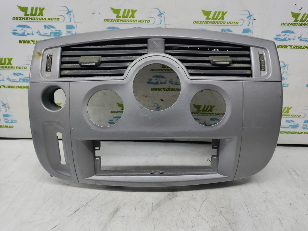 Grila aer ventilatie bord centrala 8200140713 Renault Scenic 2 [2003 - 2006]