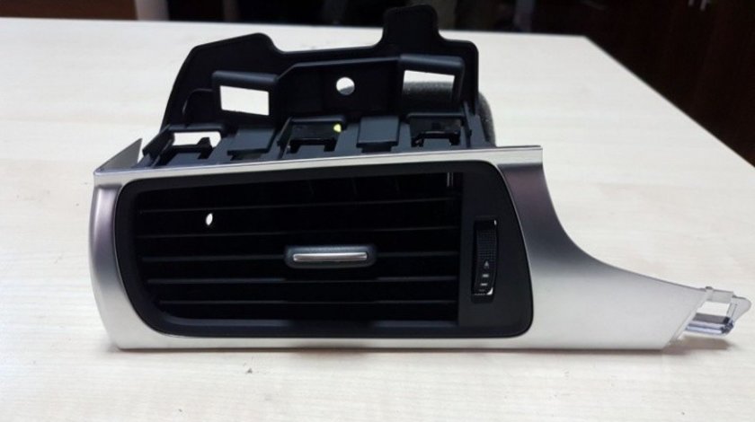 Grila aer ventilatie bord stanga originala Audi A6 4G A7 4G8 cod 4G1820901 2011-2018