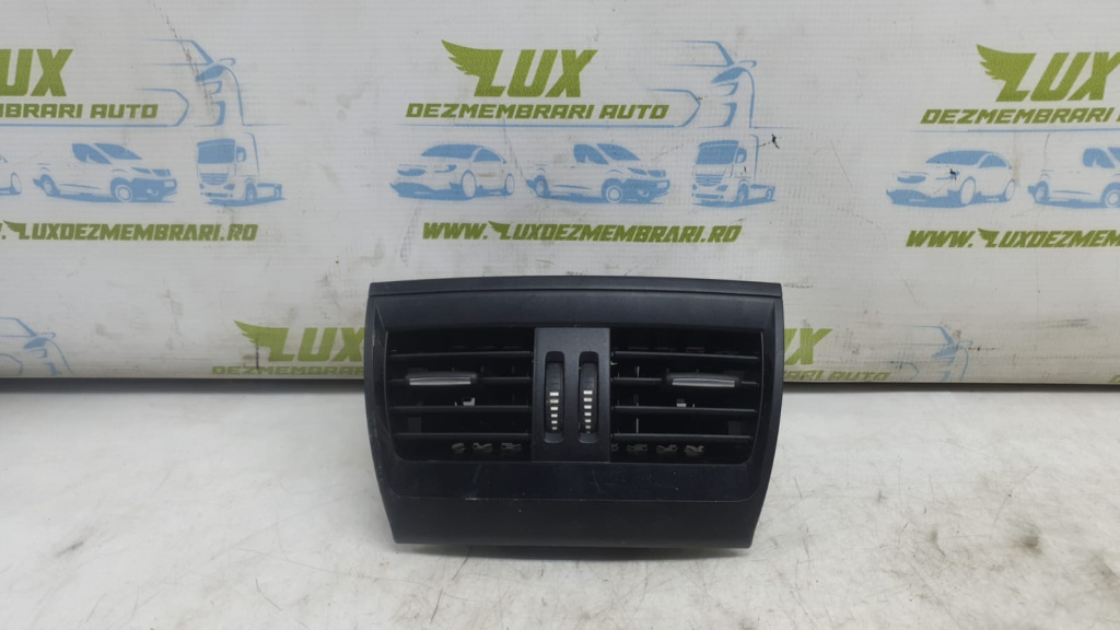 Grila aer ventilatie spate 925201206 BMW X6 F16 [2014 - 2020] M50D 3.0 D N57D30C