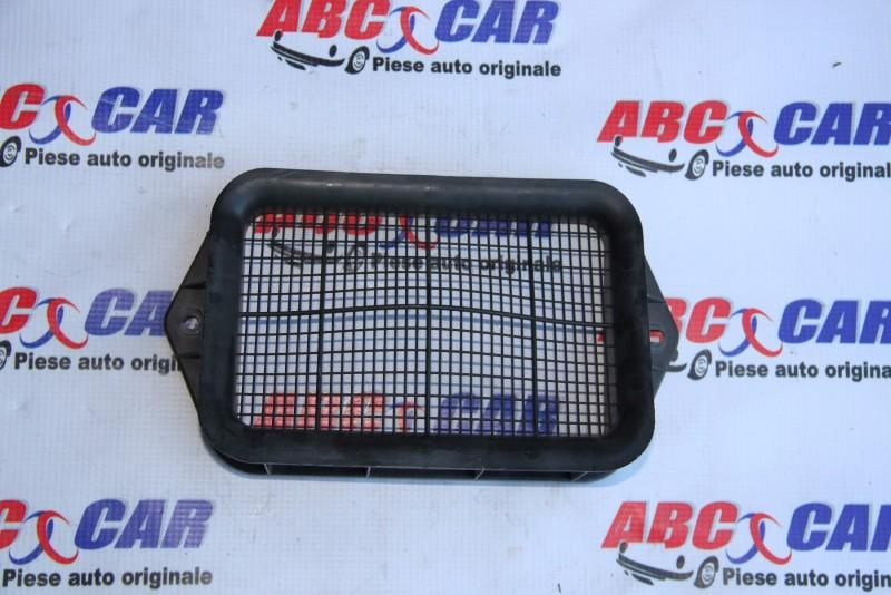 Grila aer Volkswagen Tiguan 2007-2011 5N0815479