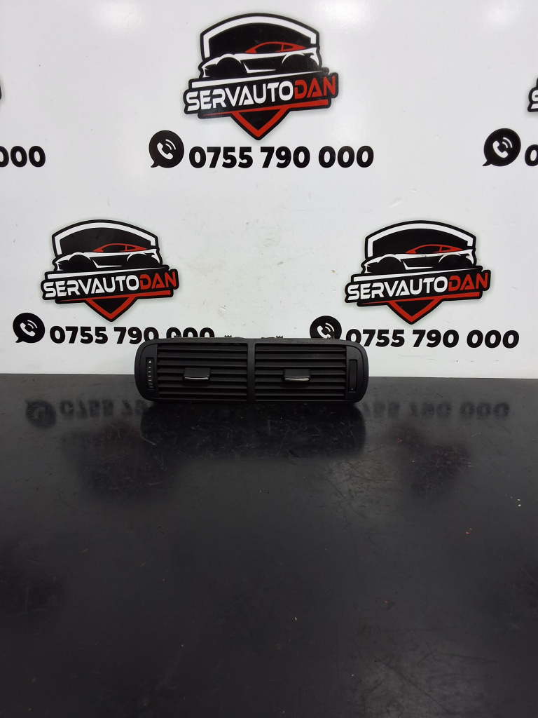 Grila aerisire bord Audi A3 (1996-2003) [8L1] 1.9 Motorina 2001, MIJLOC / 8L1820951